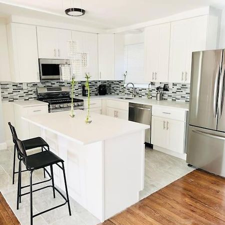 Cheerful 4-Bedroom Home With Free Parking Elmont Extérieur photo