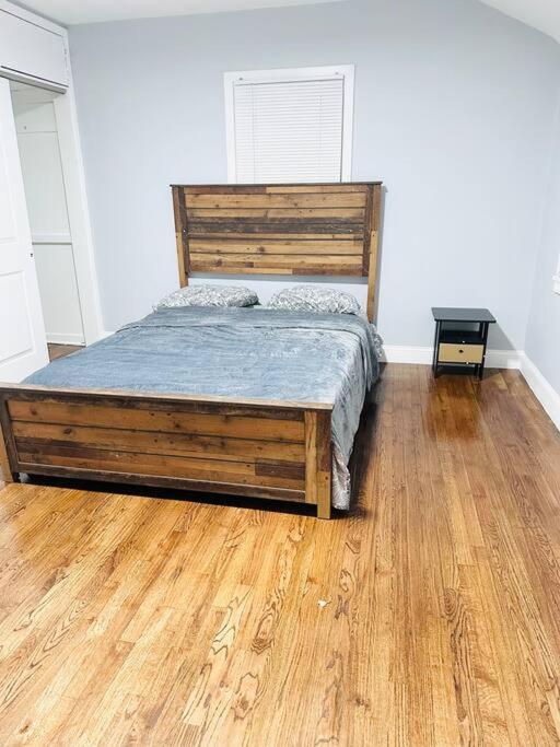 Cheerful 4-Bedroom Home With Free Parking Elmont Extérieur photo