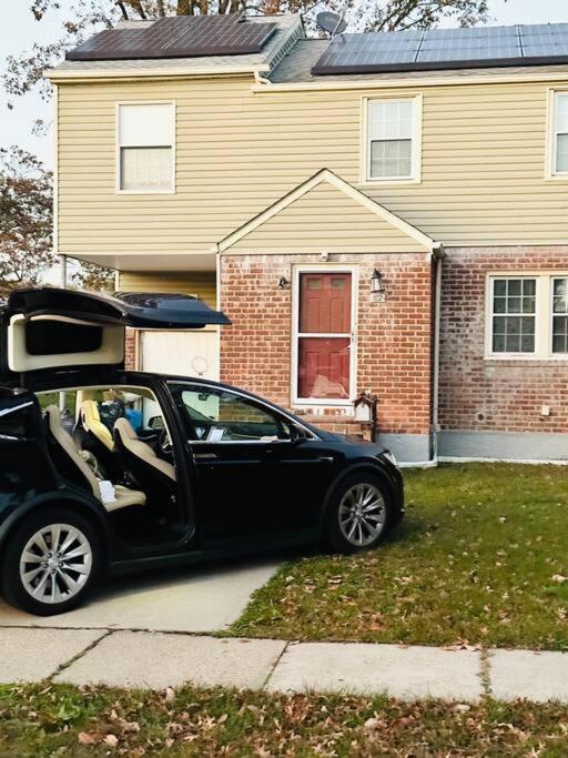 Cheerful 4-Bedroom Home With Free Parking Elmont Extérieur photo