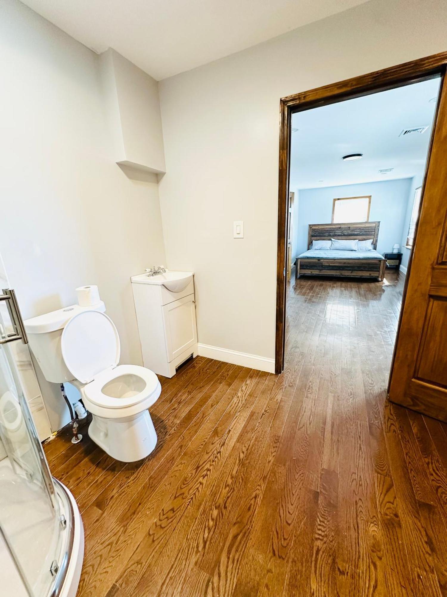 Cheerful 4-Bedroom Home With Free Parking Elmont Extérieur photo